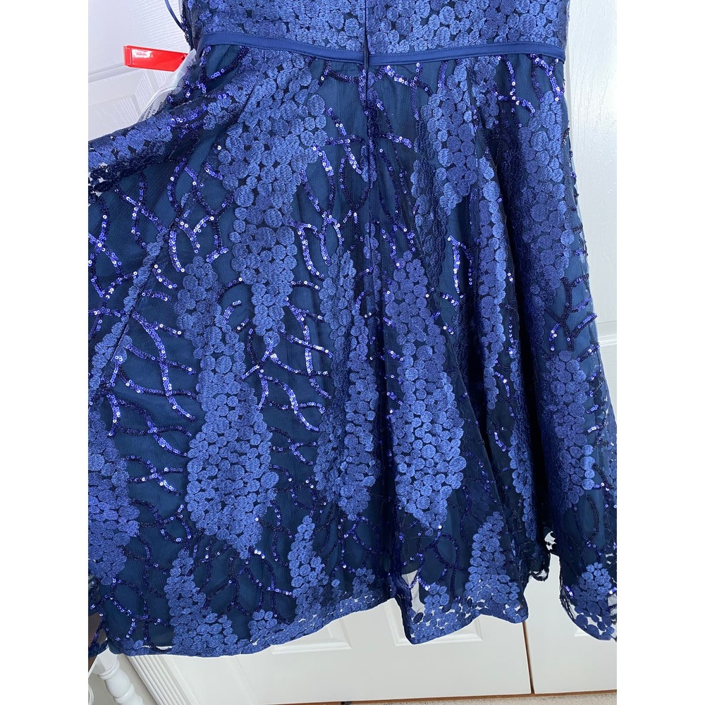 NWT Mac Duggal FLUTTER SLEEVE SEQUIN APPLIQUE COCKTAIL DRESS, #12467, Size 8 - Picture 4 of 7